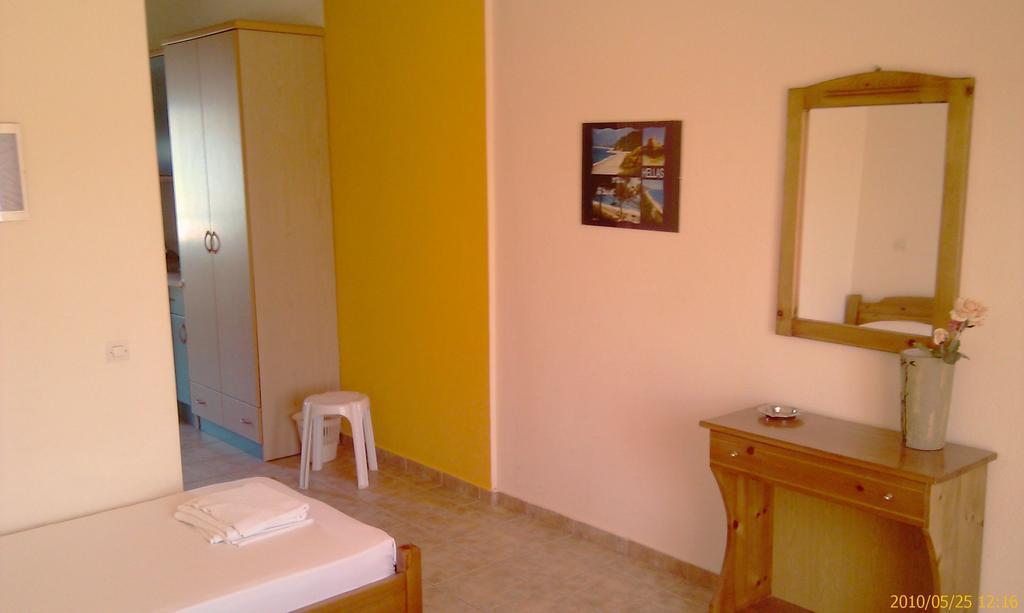 Hotel Giorgio Kallithea  Quarto foto