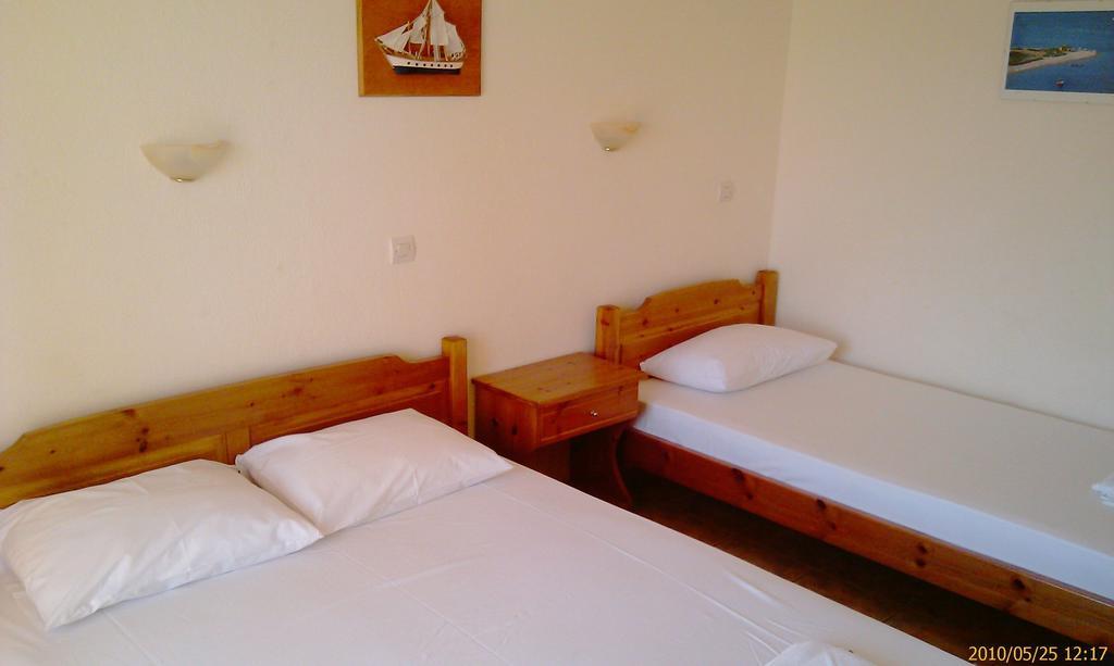 Hotel Giorgio Kallithea  Quarto foto